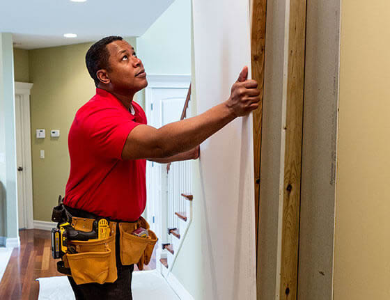 Benefits of Repairing Broken or Cracked Drywall