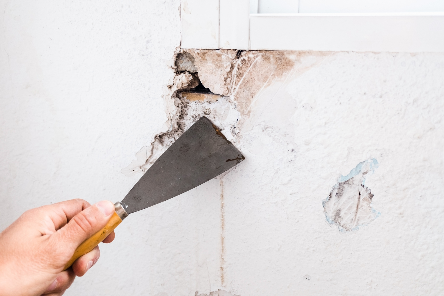 Cracks in Drywall? Here’s What They Mean and How to Fix Them